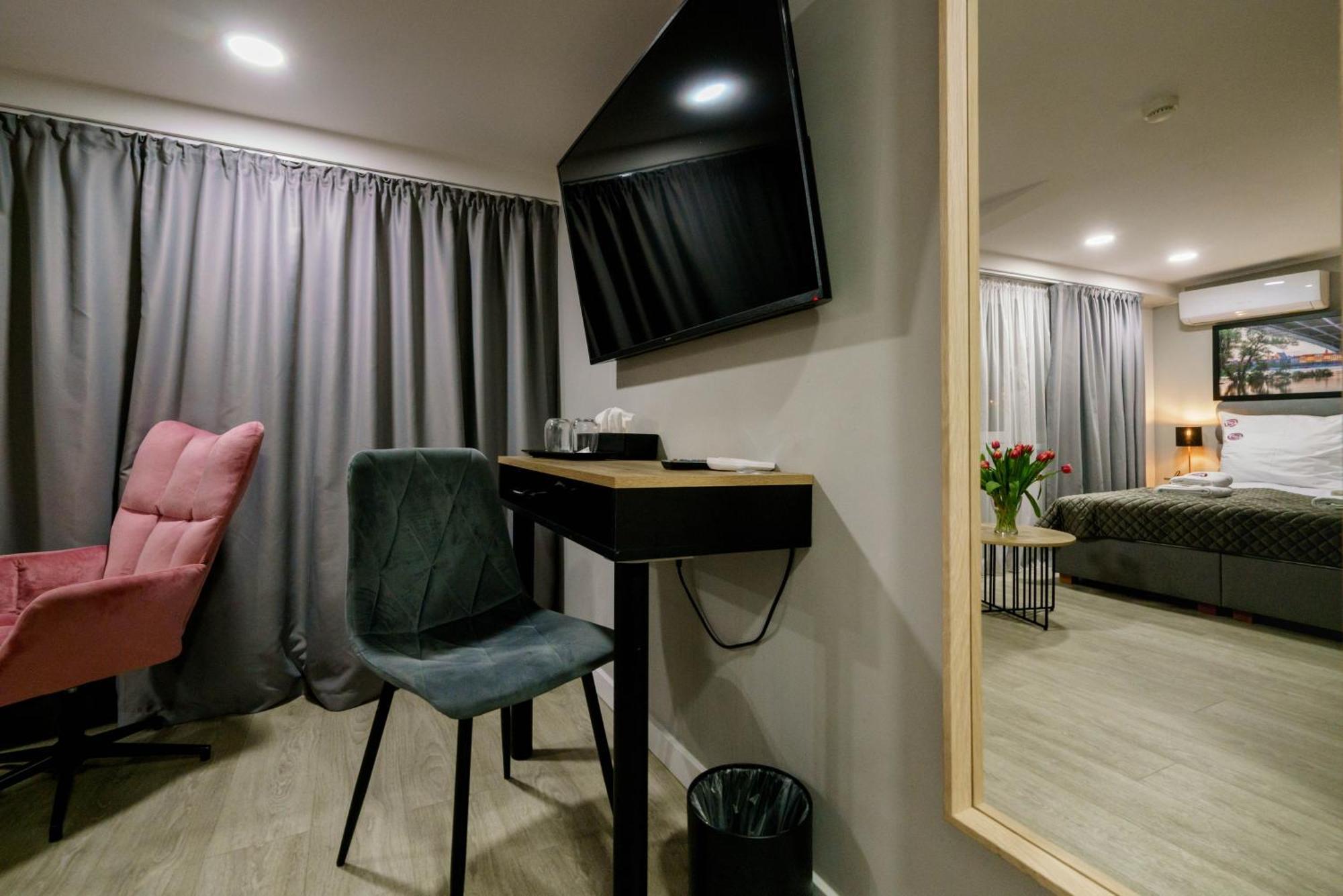 Kamienica No 111A Warsaw Airport Aparthotel Exterior photo